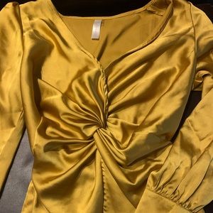 Gold dressy fashion nova blouse